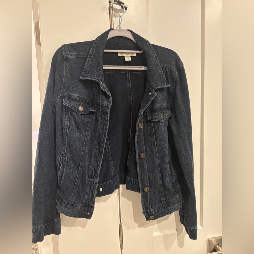 Vintage America Missy Dark Wash Jean Jacket. Size M